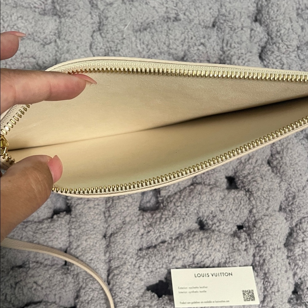 Louis Vuitton Empreinte Monogram Giant By the Pool Neverfull MM Pochette - Picture 5 of 8